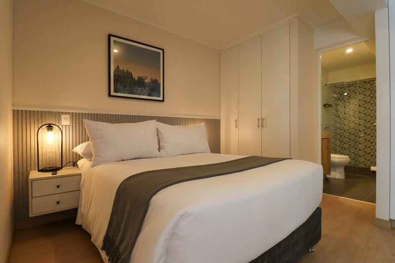Divine 2BR with Majestic Deco in Barranco