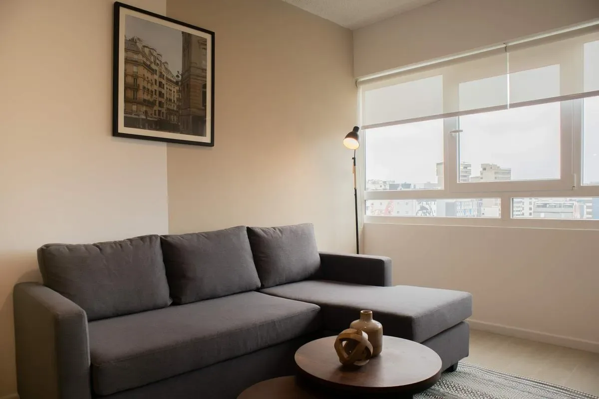 Striking 1BR in Miraflores