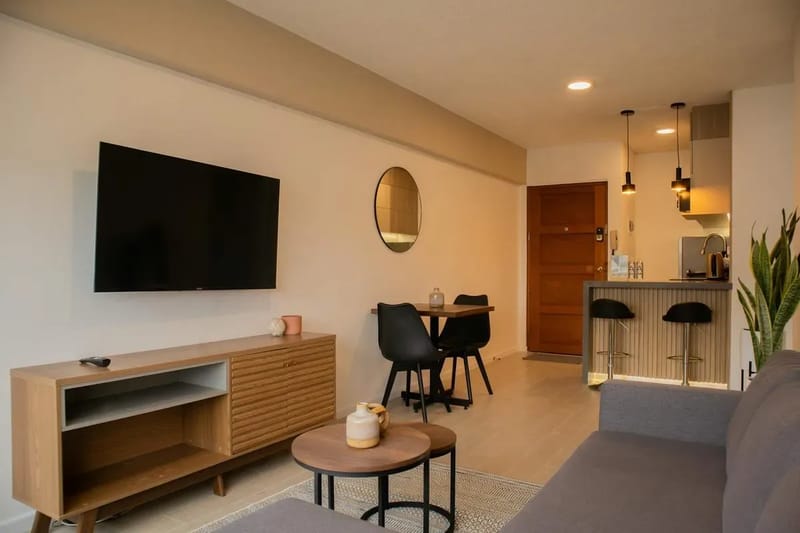 Striking 1BR in Miraflores