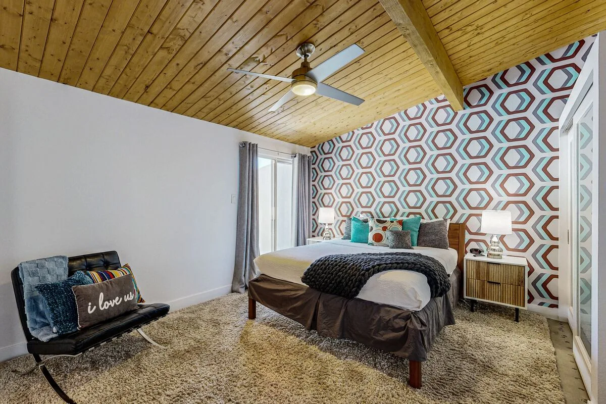 Iconic Mid-Century Modern Escape - 4729