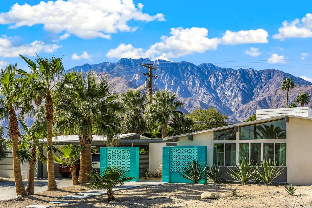 Iconic Mid-Century Modern Escape - 4729