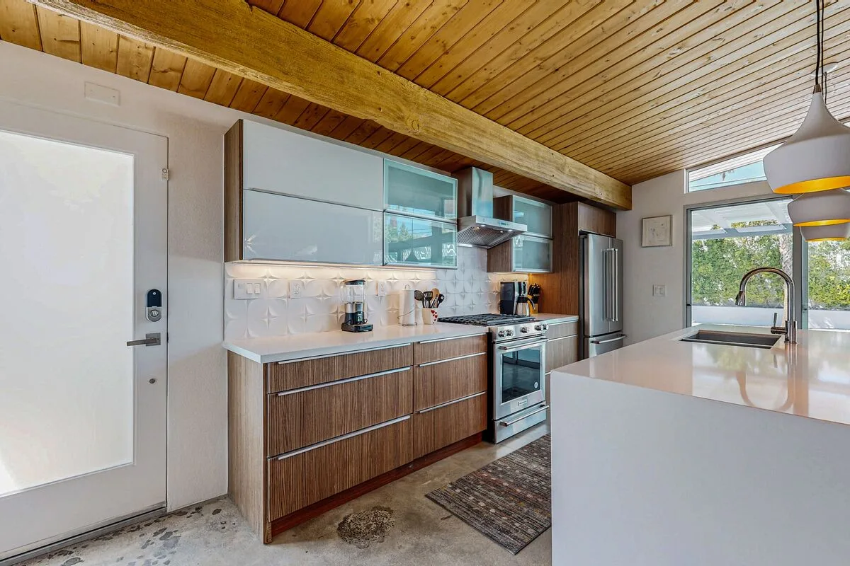 Iconic Mid-Century Modern Escape - 4729