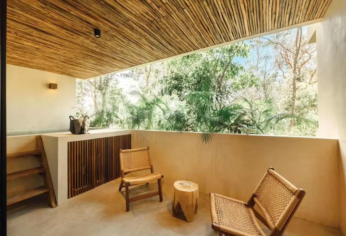 Gorgeous 1BR Apartment w/Pool & Jungle Views