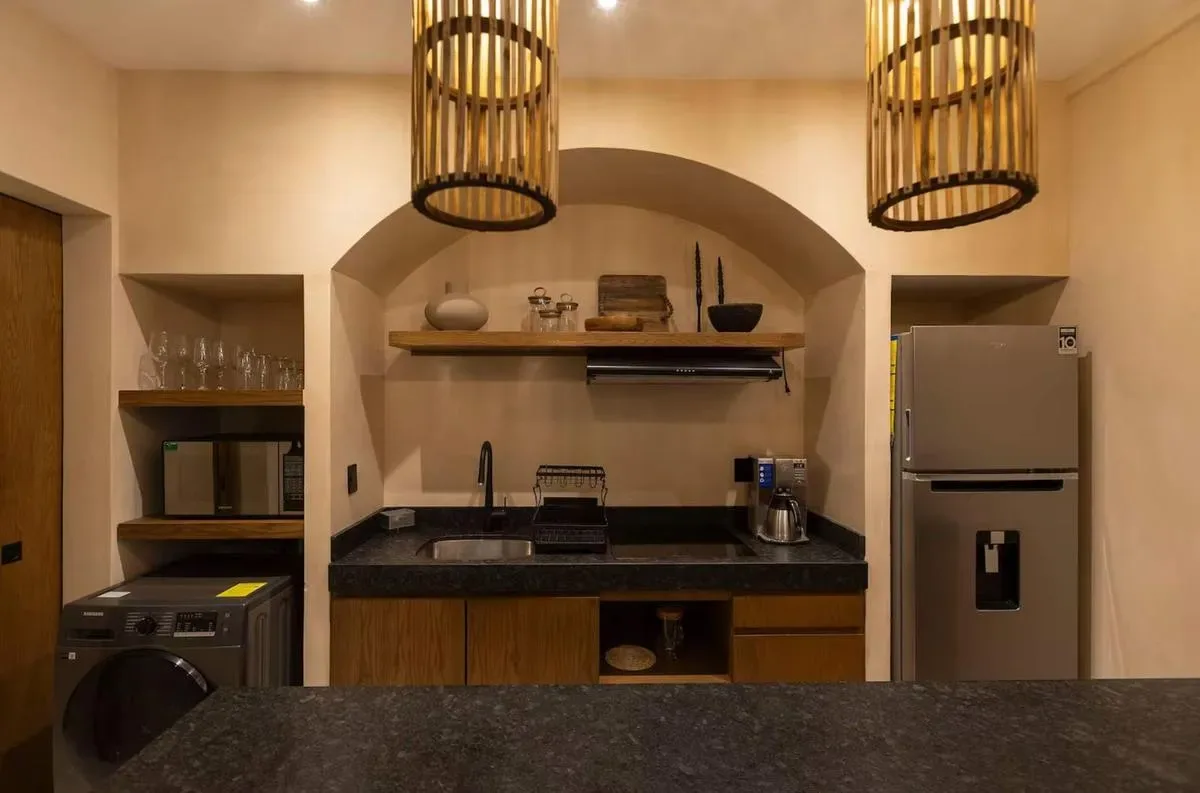 Gorgeous 1BR Apartment w/Pool & Jungle Views