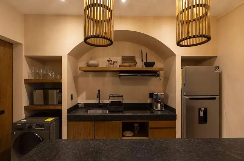 Gorgeous 1BR Apartment w/Pool & Jungle Views