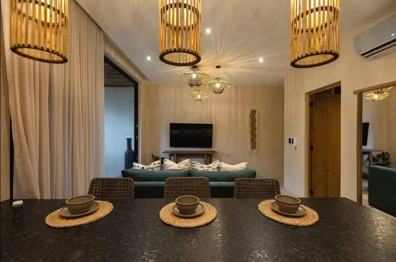 Gorgeous 1BR Apartment w/Pool & Jungle Views
