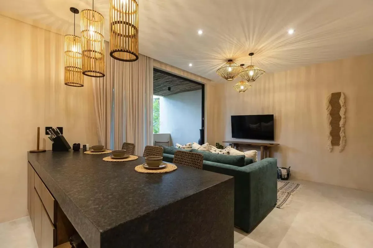 Gorgeous 1BR Apartment w/Pool & Jungle Views