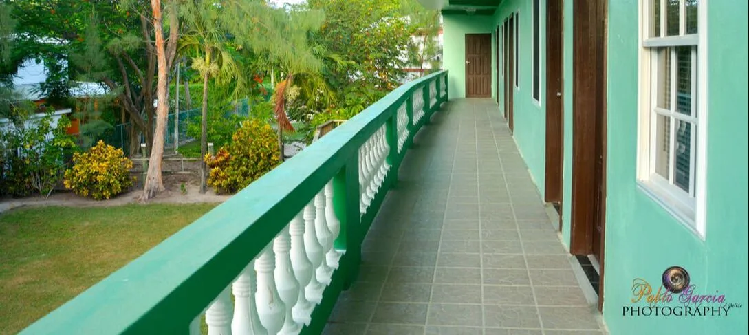 Exterior de Belize Budget Suites