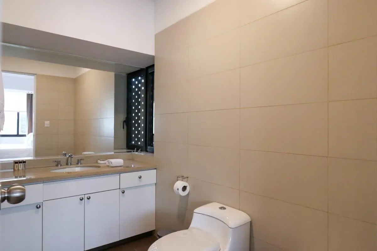Picturesque 2BR with Balcony in Miraflores