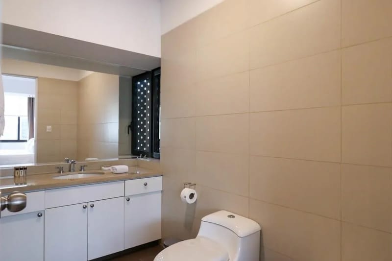 Picturesque 2BR with Balcony in Miraflores