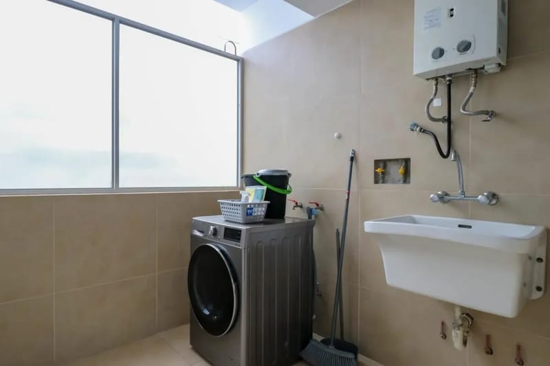 Picturesque 2BR with Balcony in Miraflores