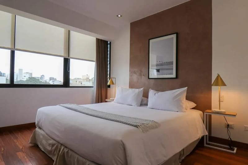 Picturesque 2BR with Balcony in Miraflores