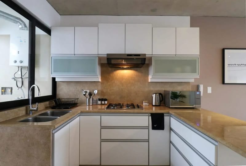 Picturesque 2BR with Balcony in Miraflores