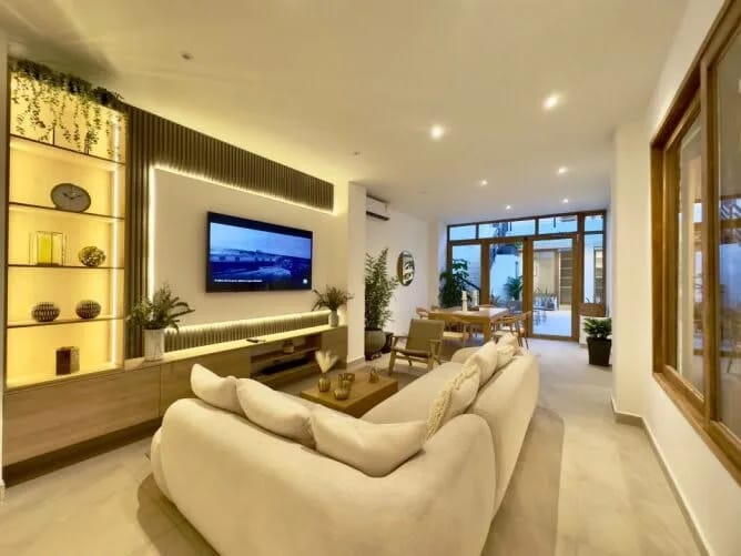 Sleek House wtih Fantastic Pool in CTG