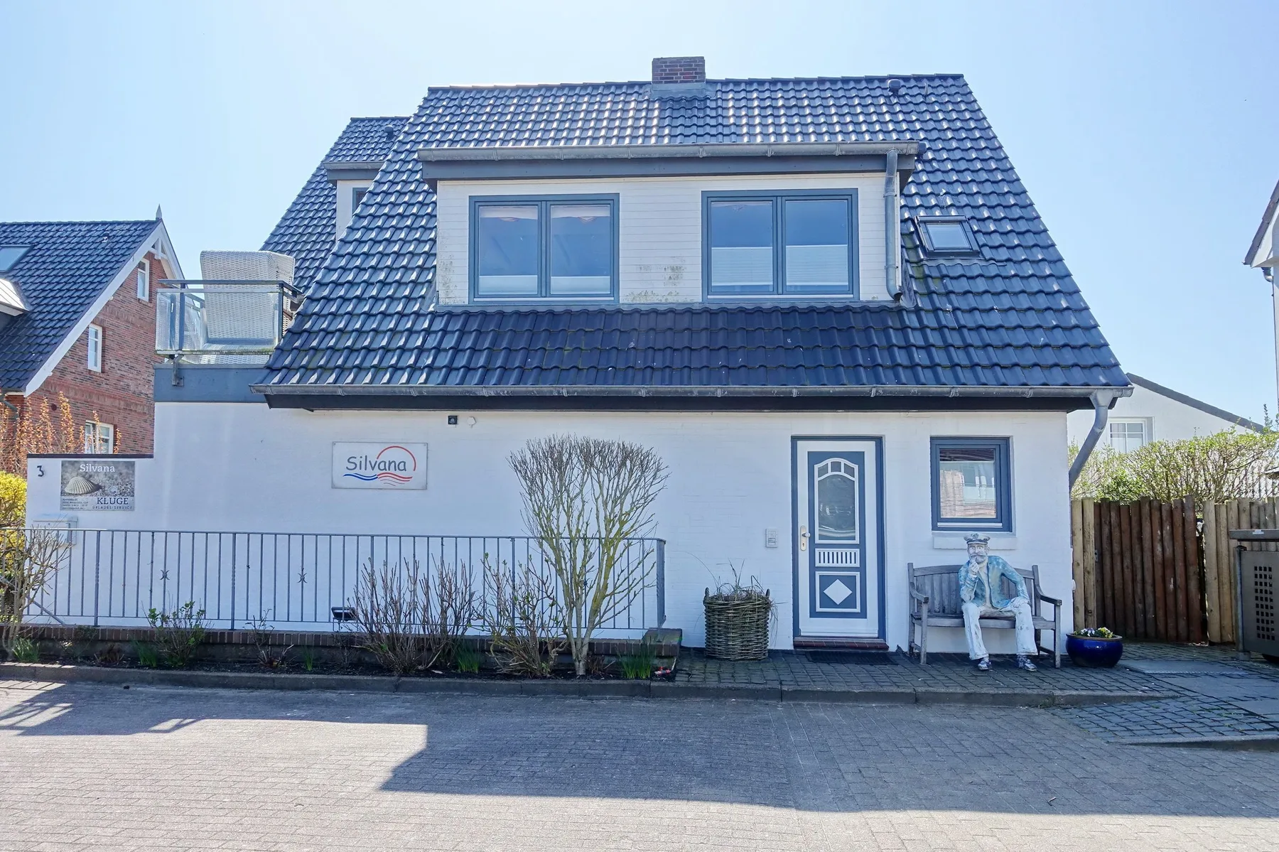 2-Raum Appartement mit ca. 45m ² Nutzfläche im Erd- und Untergeschoss.