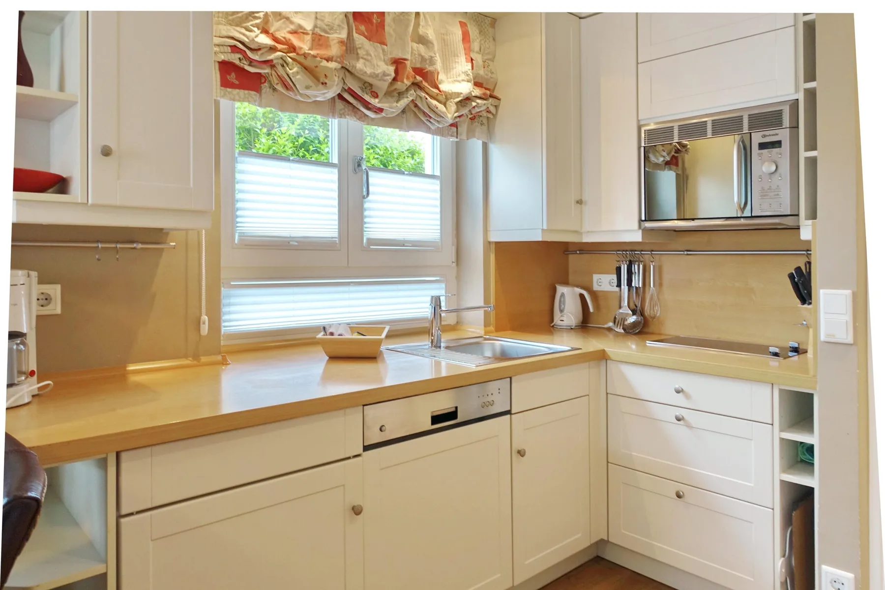 2-Raum Appartement mit ca. 45m ² Nutzfläche im Erd- und Untergeschoss.