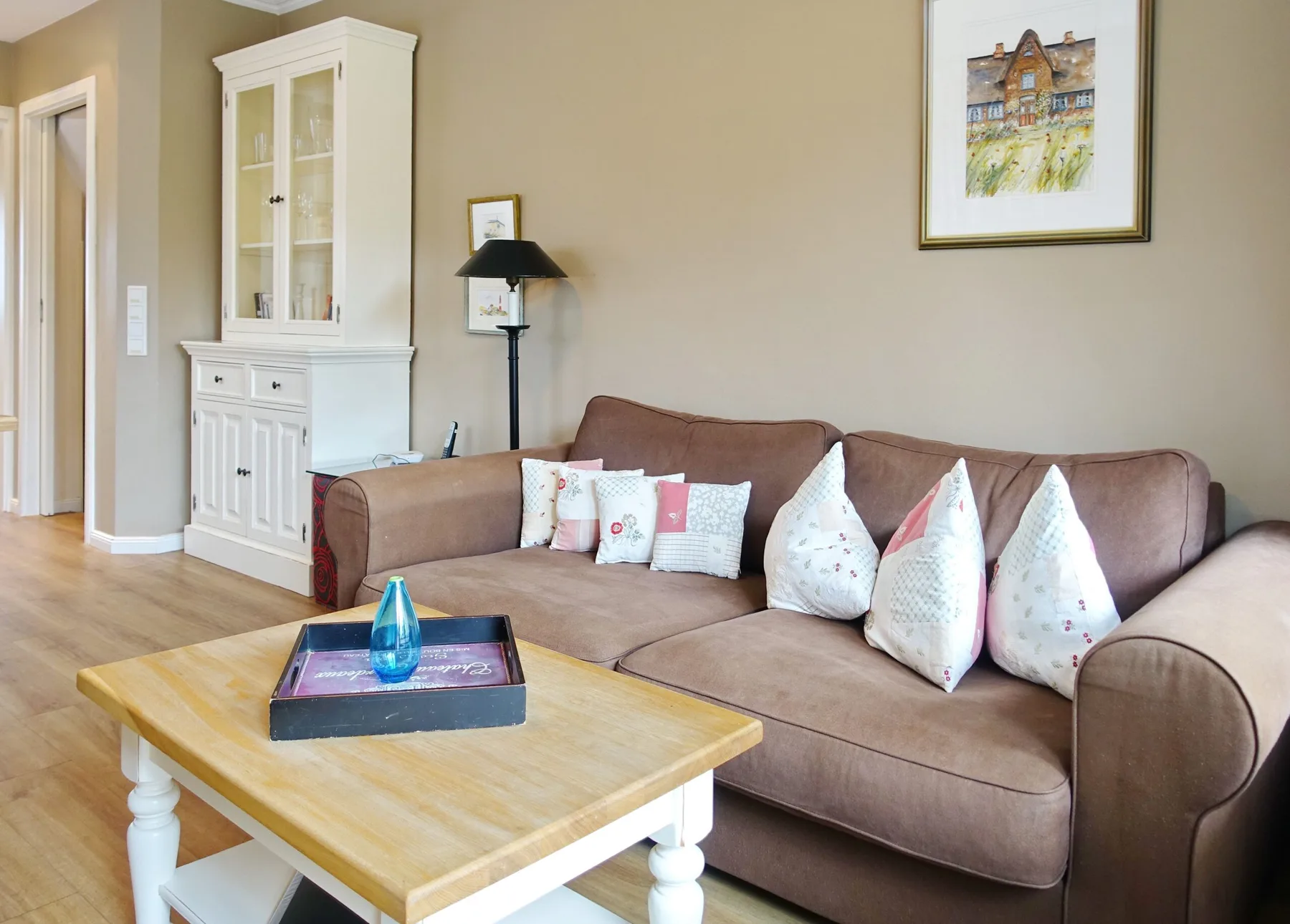 2-Raum Appartement mit ca. 45m ² Nutzfläche im Erd- und Untergeschoss.
