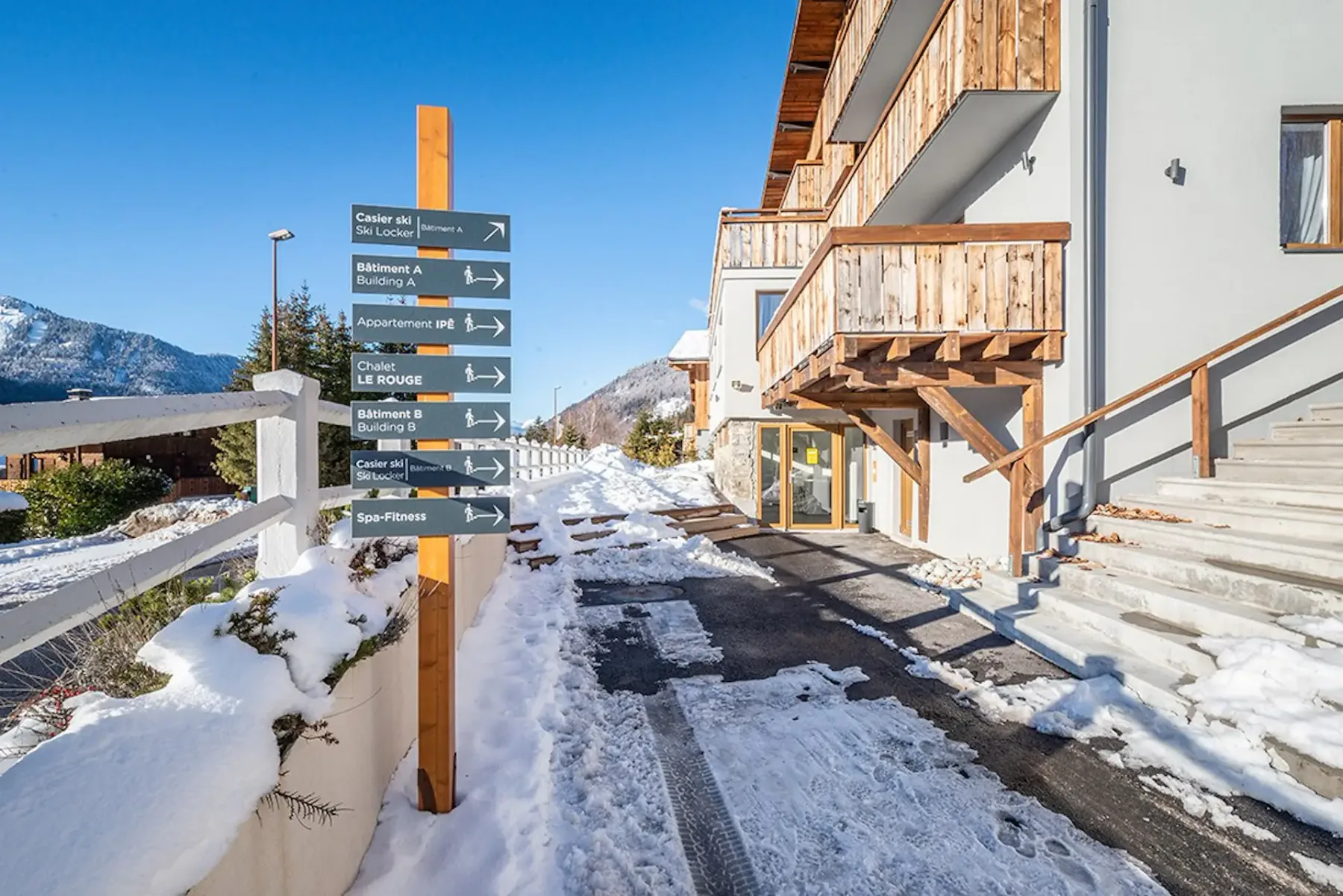 Outside view mountain chalet snow winter family apartment Kauri in Morzine