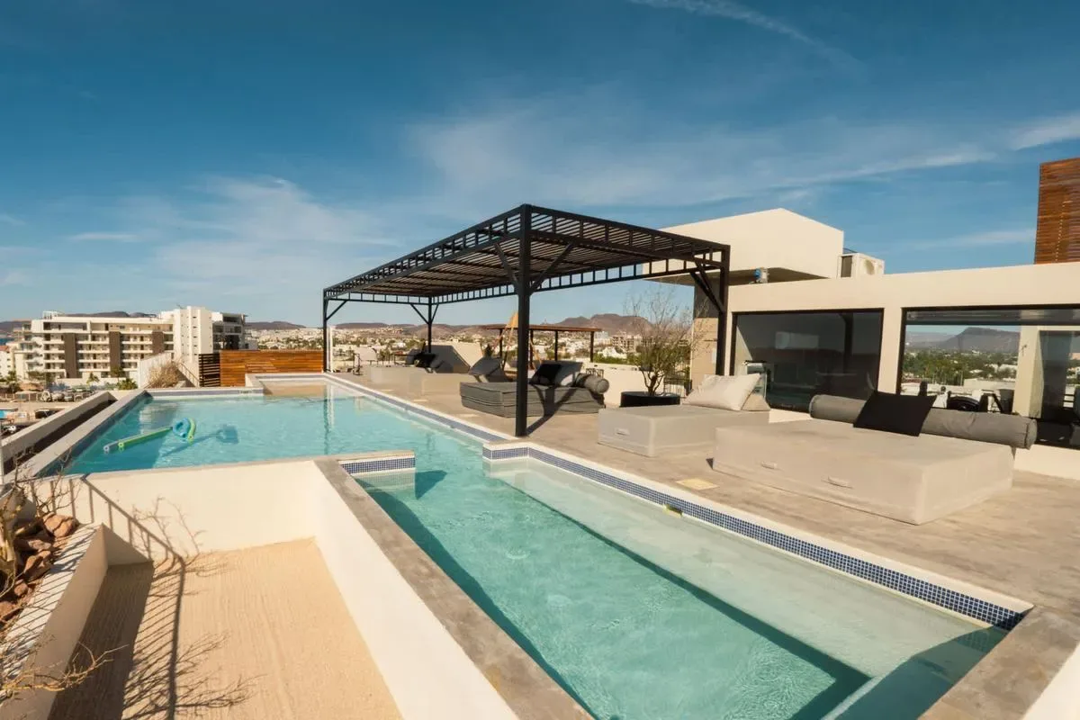 Bright 2BR Apartment w/ Seaview in La Paz