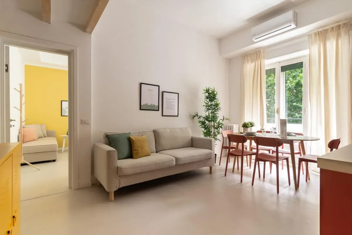 Charming 2BR w/ AC Steps from Navigli Canals