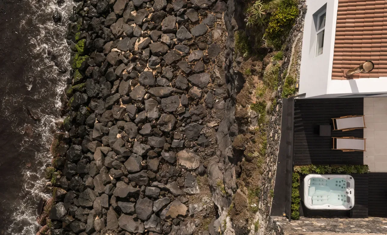 White Exclusive Suites & Villas