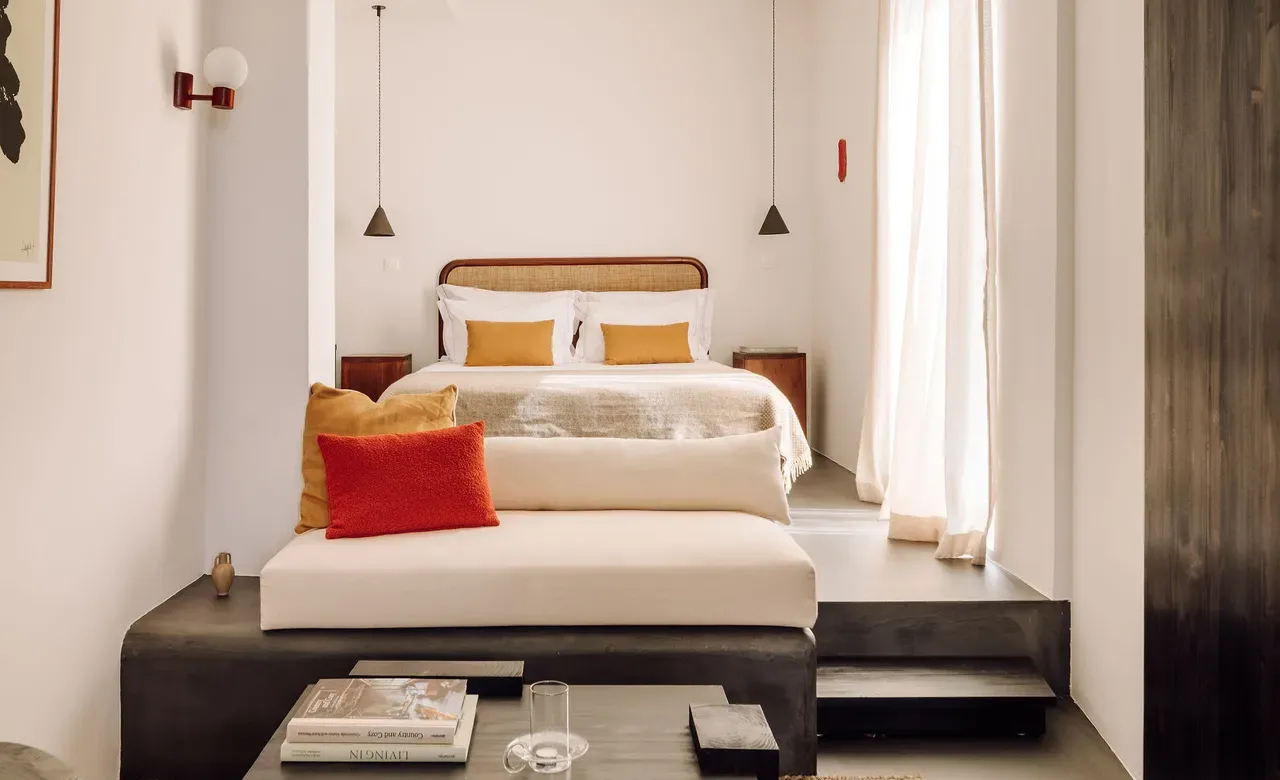 White Exclusive Suites & Villas