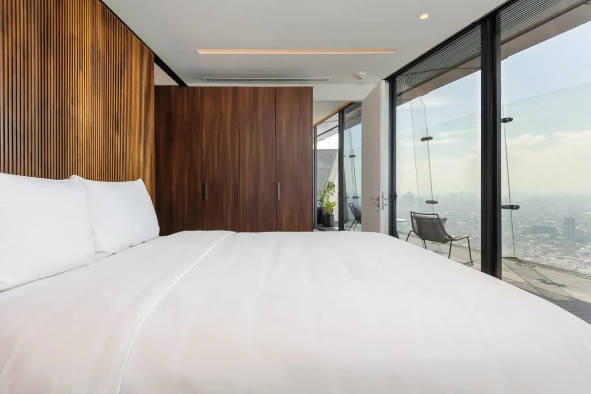 Luxurious 1BR with Panoramic View