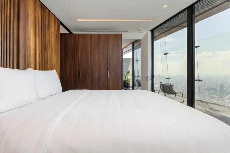 Luxurious 1BR with Panoramic View