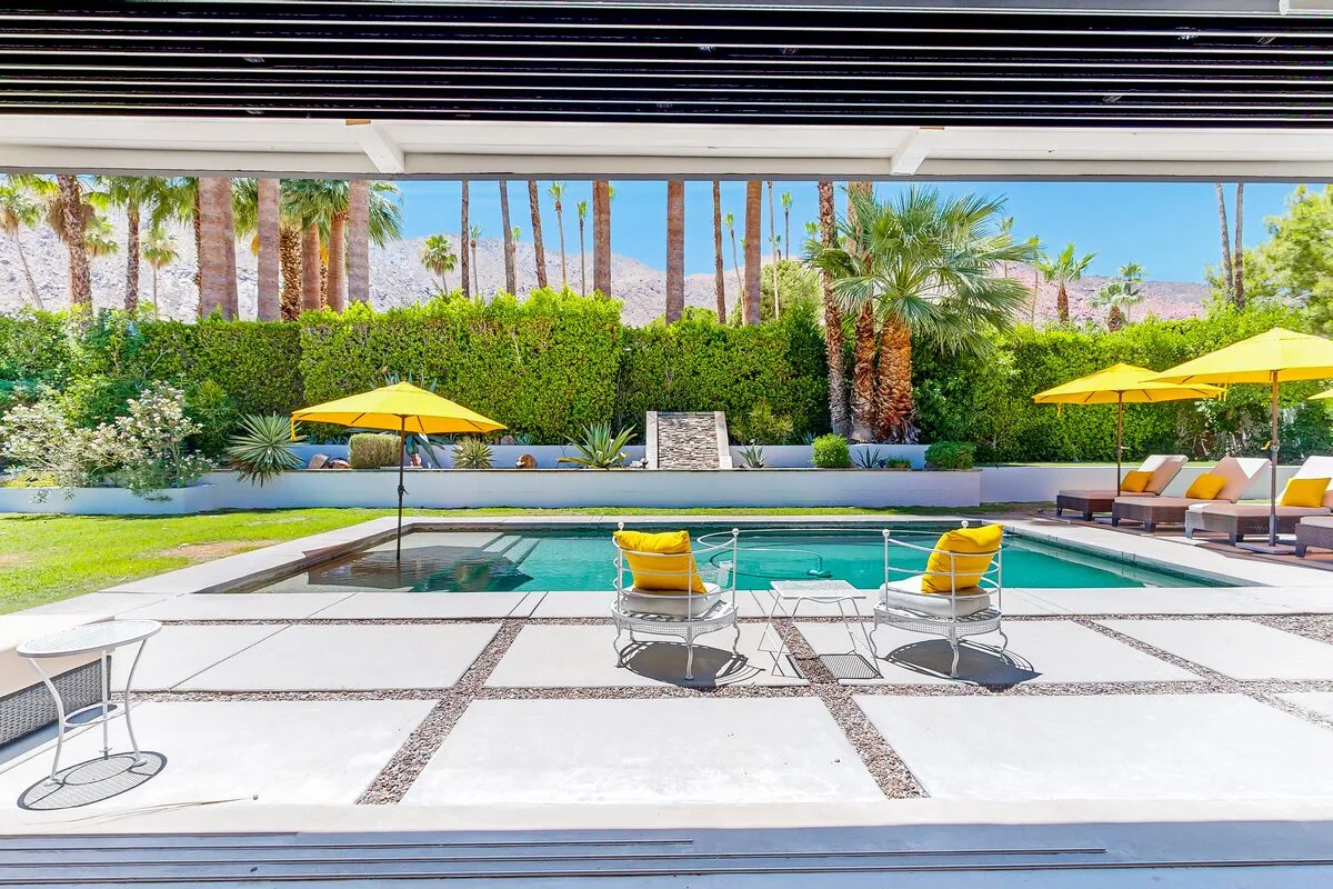 Palm Springs Luxury Retreat