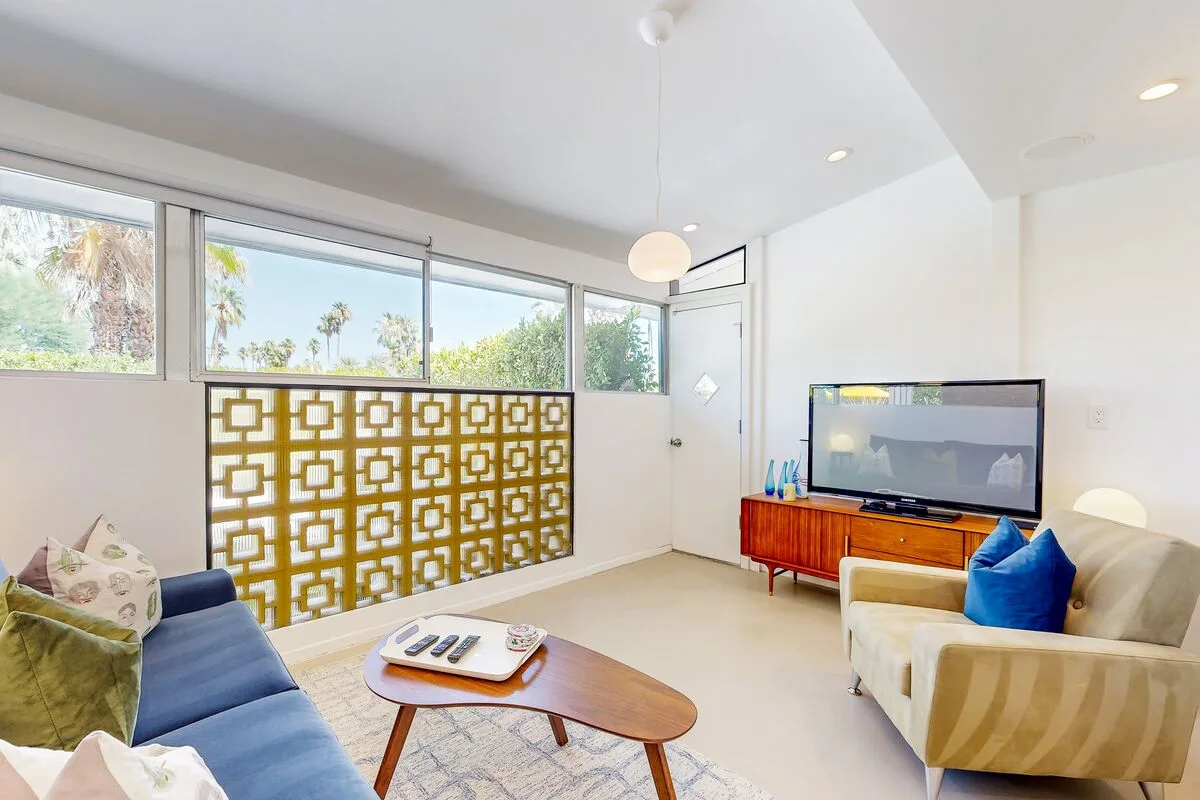 Palm Springs Luxury Retreat