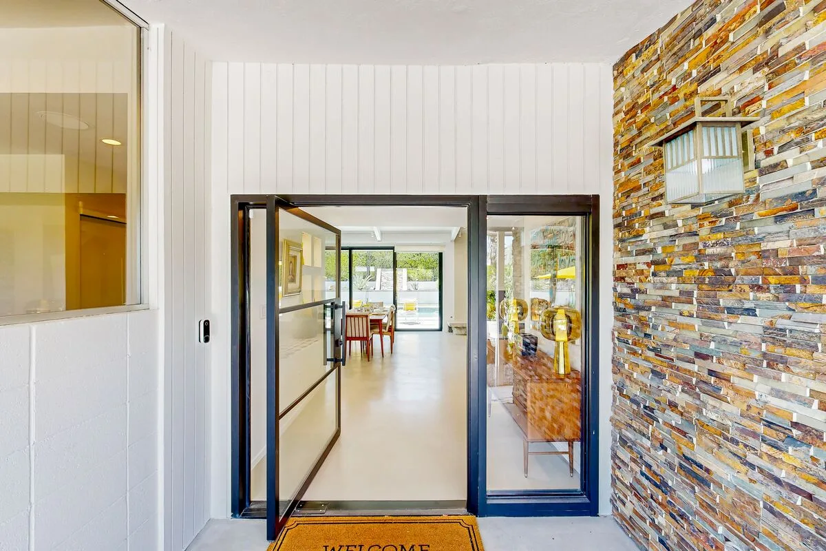 Palm Springs Luxury Retreat