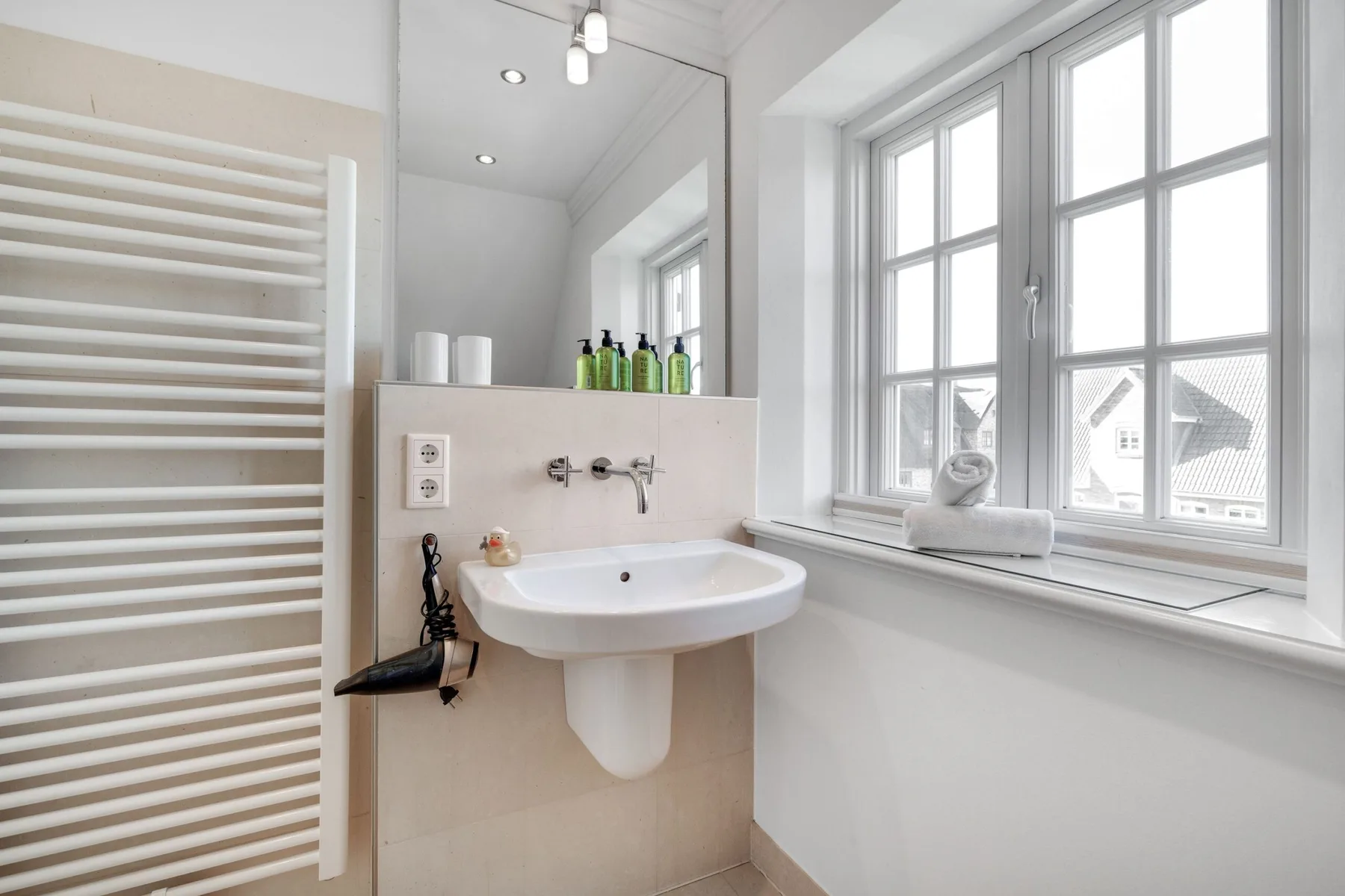 Hausteil im EG/UG/OG/DG, ca. 142 m² Nutzfläche