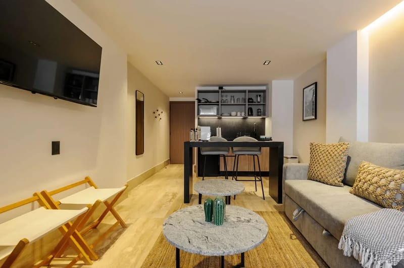 Stylish Loft w/ Balcony in Parque Mexico