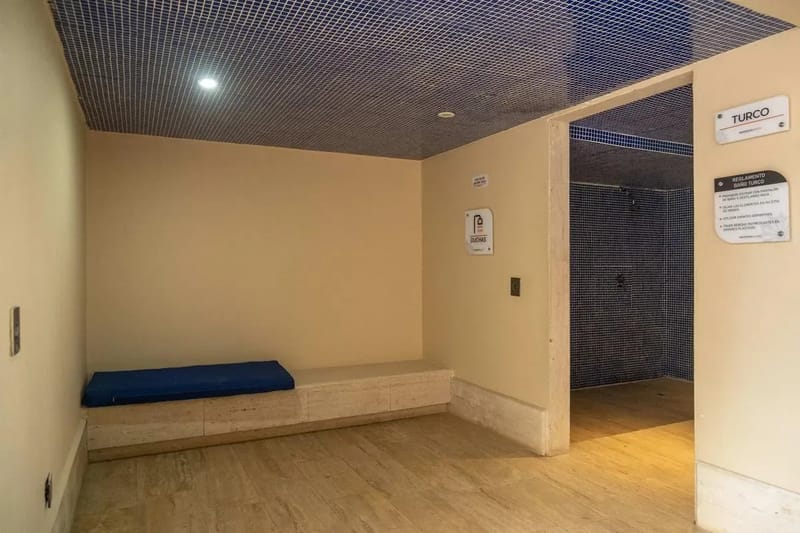 Luxury 2BR w/ Balcony in Sunset Beach