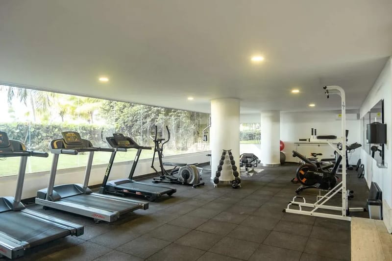 Luxury 2BR w/ Balcony in Sunset Beach