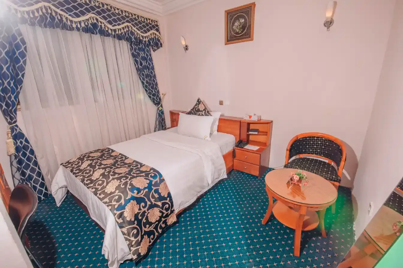 Mac-Dic Royal Plaza Hotel