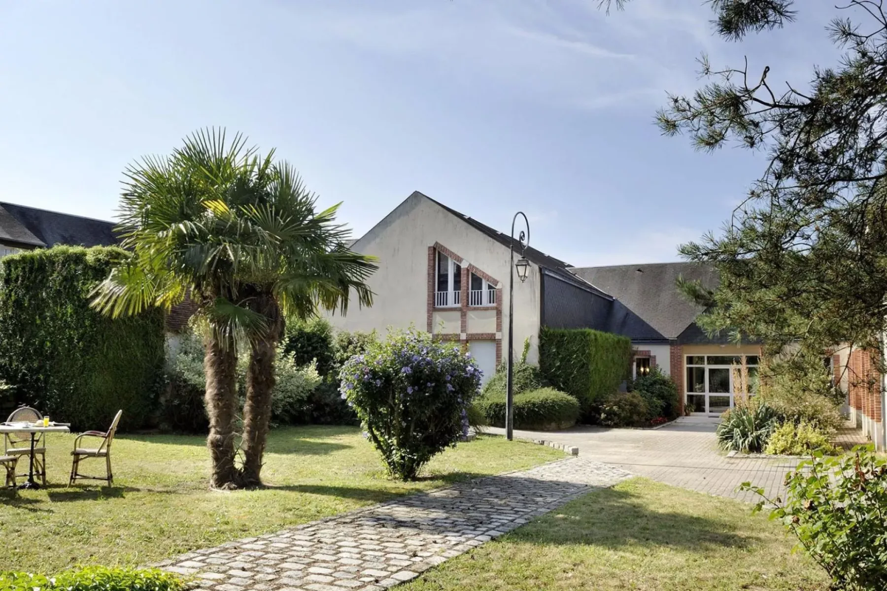 Hotel garden and courtyard