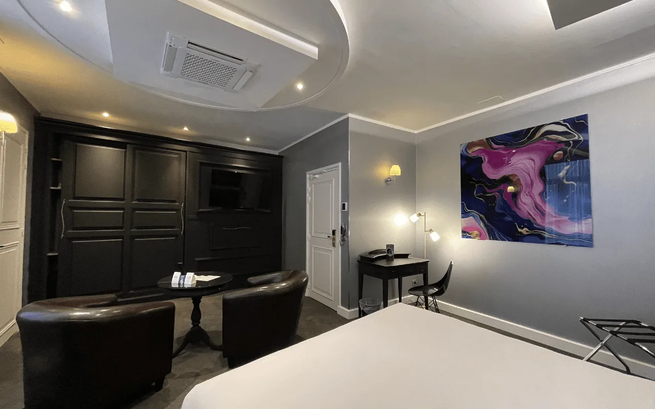 Comfort room for two