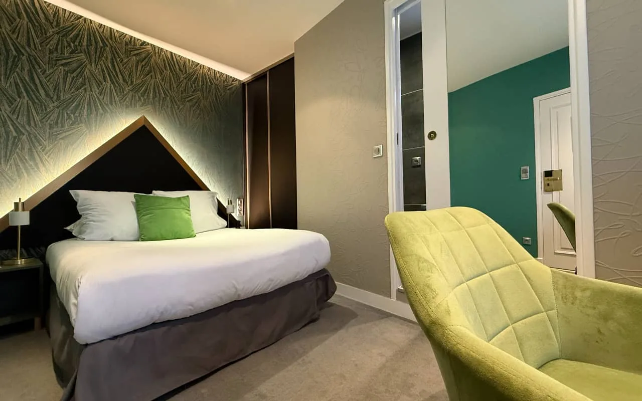 Standard double room