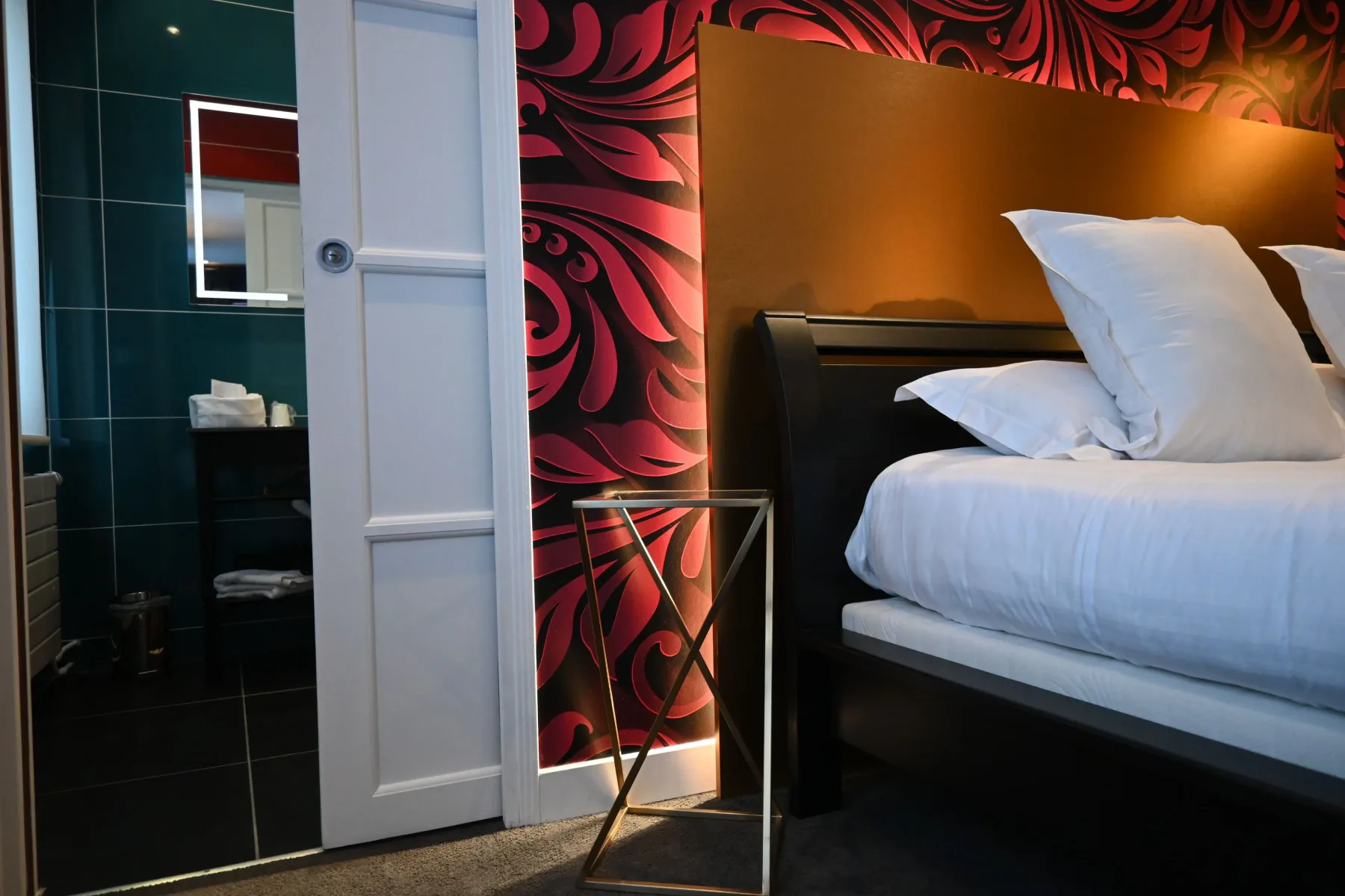 Comfort room