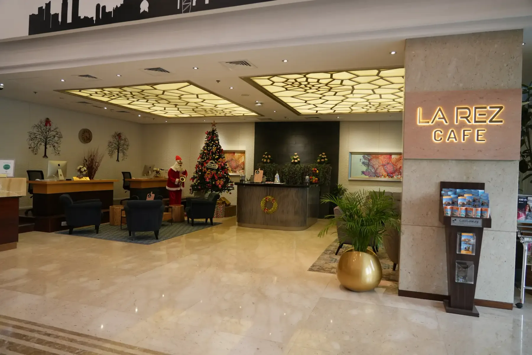Grandeur Hotel
