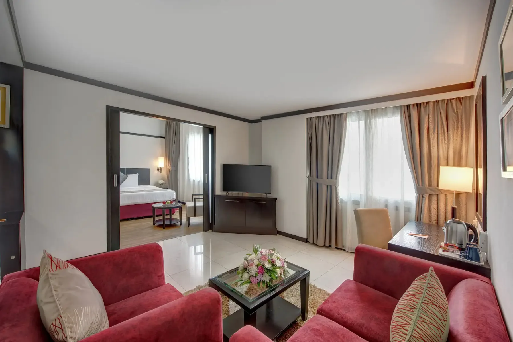 Grandeur Hotel