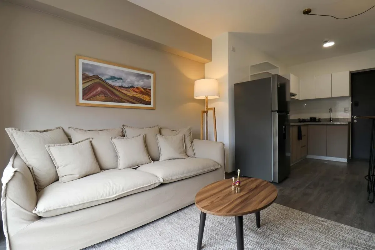 Sunny 1BR in Historic Cusco w/ Balcony