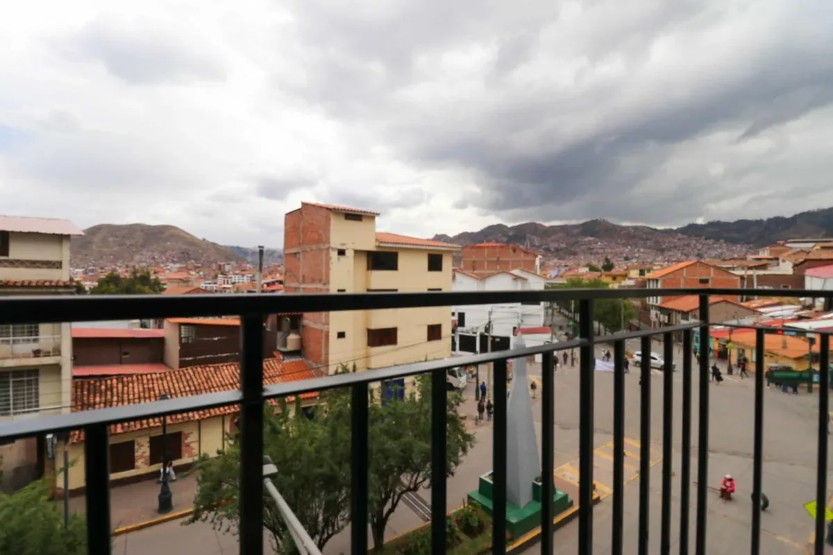 Sunny 1BR in Historic Cusco w/ Balcony