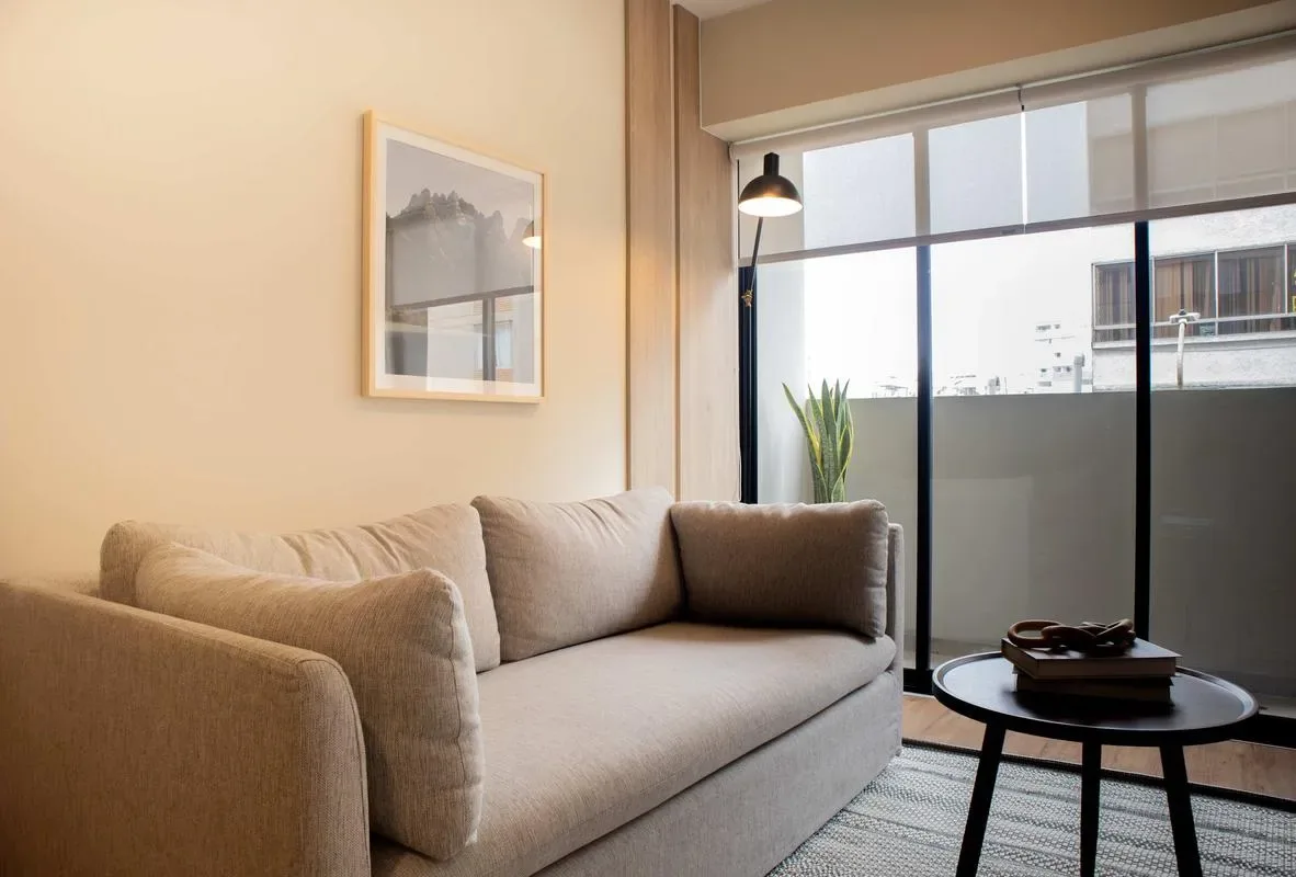 Enchanting 2BR w/ Balcony Near Kennedy Park