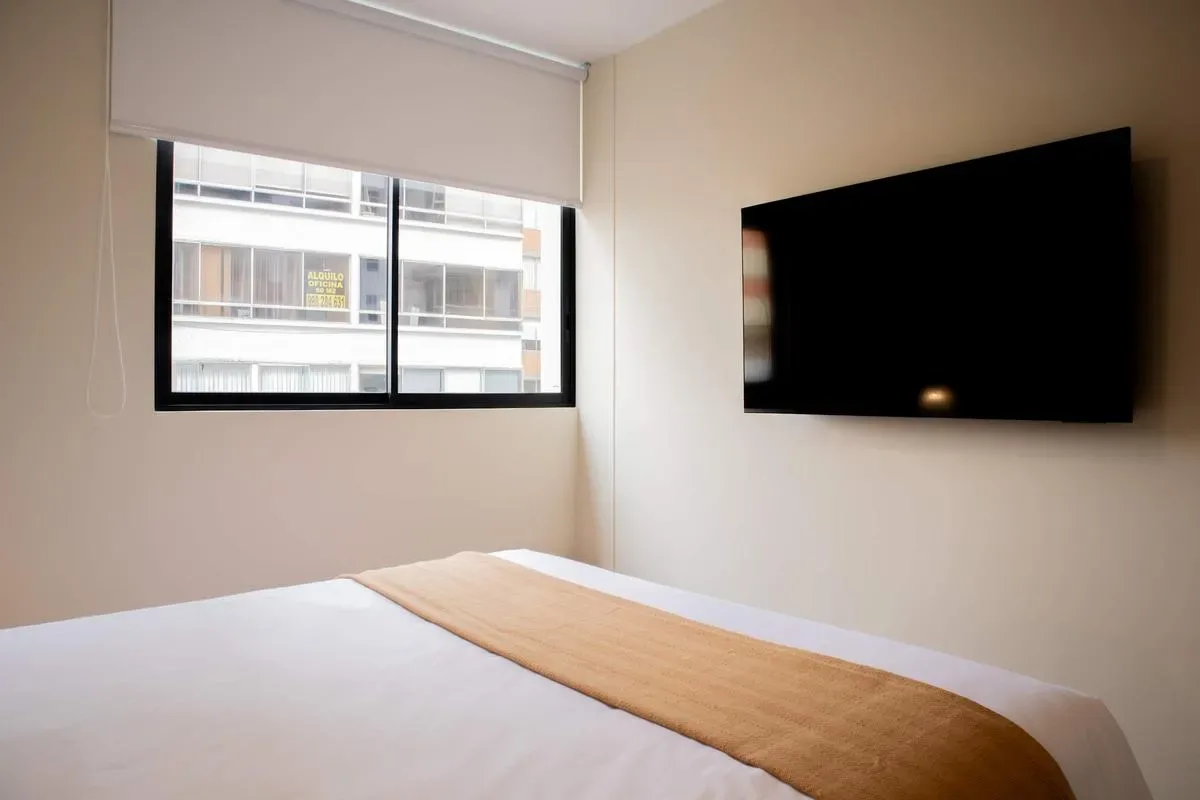 Enchanting 2BR w/ Balcony Near Kennedy Park