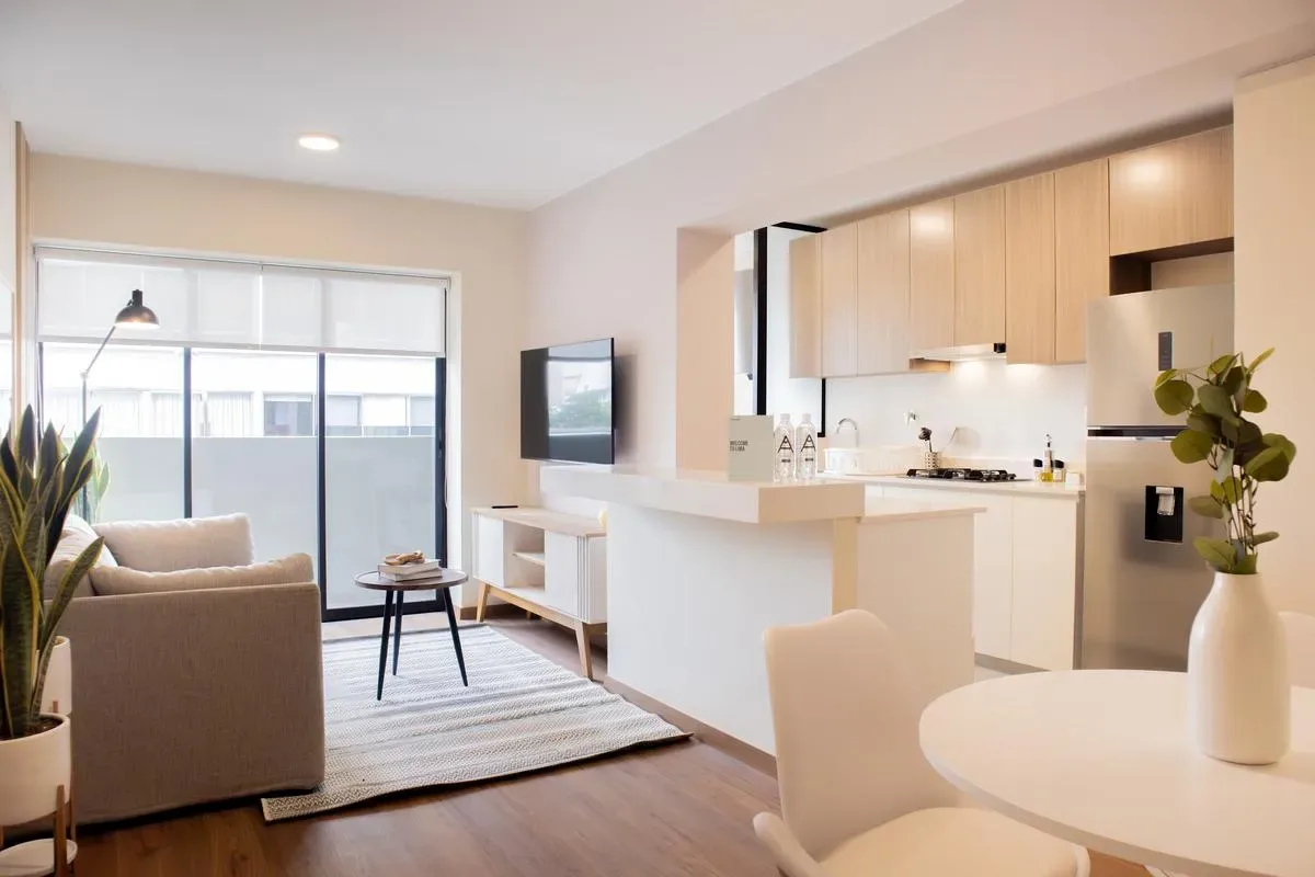 Enchanting 2BR w/ Balcony Near Kennedy Park