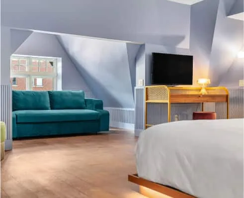 Price Suite