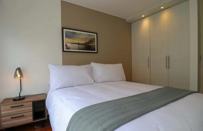 Deluxe 3BR Duplex w/ Balcony in Miraflores