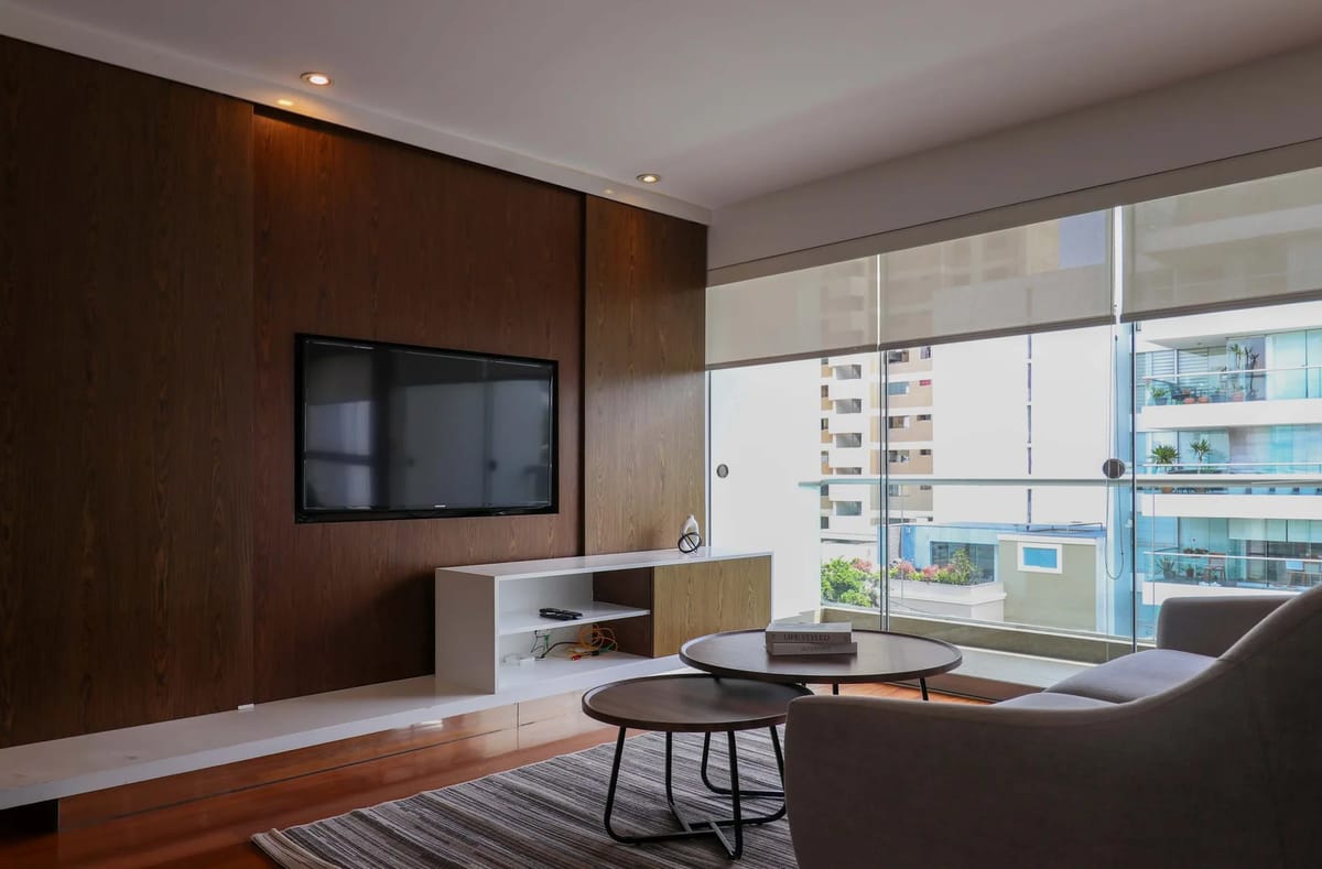 Deluxe 3BR Duplex w/ Balcony in Miraflores